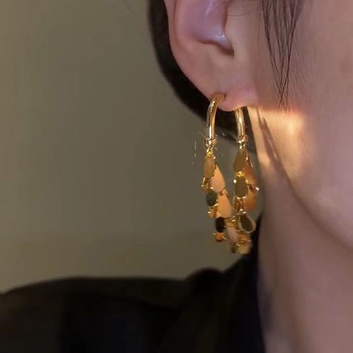 Anneli tassel earrings, new sparkling sequin earrings, Anneli jewelry gold tassel earrings, sparkling sequin dangle tassel earrings, fashionable square tassel earrings