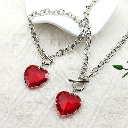 Goth Punk Red Heart Necklace Choker for Women Stainless Steel Silver Color Glass Pendant Clavicle Chain Necklaces Jewelry