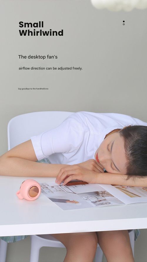 Mini clip-on fan, versatile neckwaist hanging fan, rechargeable personal portable cooling fan, suitable for outdoor use, 3 adjustable wind speeds, 360-degree rotating airflow, 5-hour battery life, weighs only 160 grams, green.