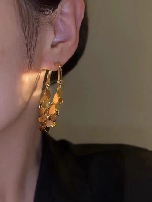 Anneli tassel earrings, new sparkling sequin earrings, Anneli jewelry gold tassel earrings, sparkling sequin dangle tassel earrings, fashionable square tassel earrings