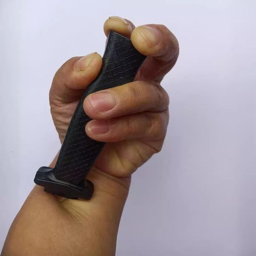 Fake retractable knife magic trick prop, retractable simulation knife, prank toy for children and adults.