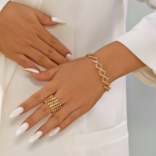 Magic two-in-one retractable ring and bracelet, transformable and adjustable ring.