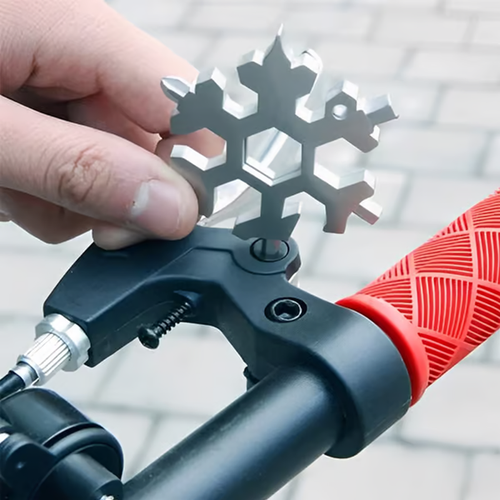 18-in-1 Multi-Purpose Snowflake Tool