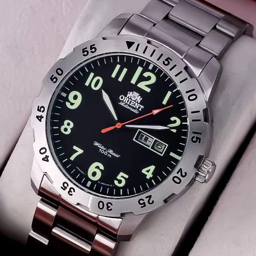 Large-dial mechanical watch, Oriental Double Lion automatic mechanical timepiece for men, featuring superluminova luminous hands and indices, with waterproof functionality.
