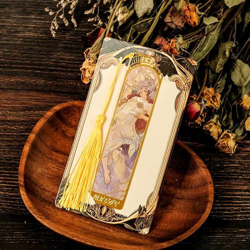 Fashion Cartoon Metal Bookmarks Hollow Retro Oil Painting Cute cat Art Style Souvenir Metal Bookmark Tassels