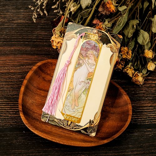 Fashion Cartoon Metal Bookmarks Hollow Retro Oil Painting Cute cat Art Style Souvenir Metal Bookmark Tassels