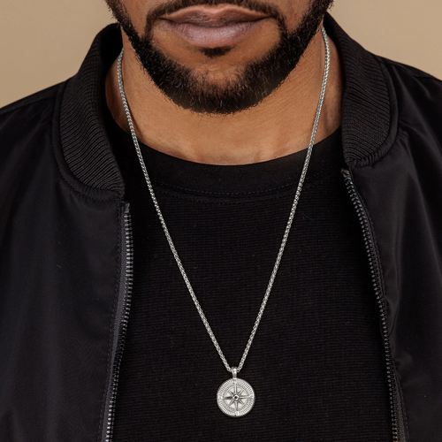 Two of our Best Selling Men's Chains. 💯 These pieces are selling out crazy fast! Cop yours Today