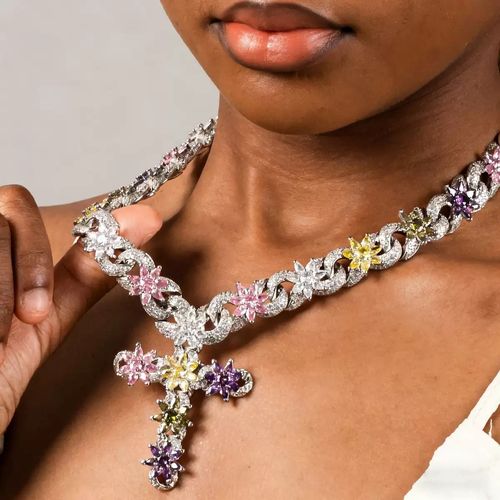 European Style Cross Necklace