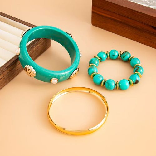 Trendy & Versatile Bangles