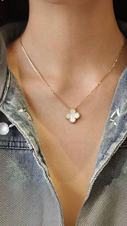 Bestselling Four-leaf Clover Jewelry Set