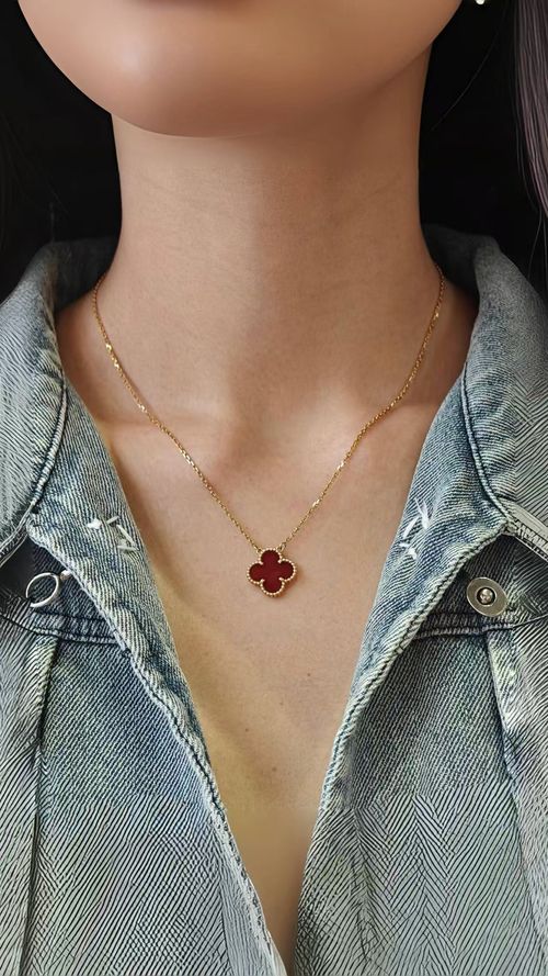 Bestselling Four-leaf Clover Jewelry Set