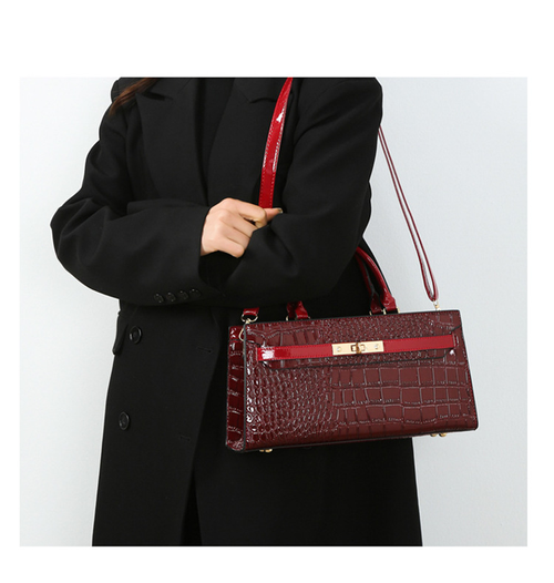 Spring New Casual Shoulder Bag, Niche Design Large Capacity Stylish Crossbody Bag for Women