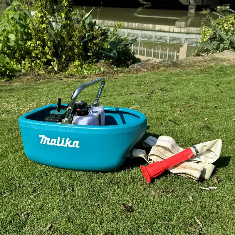 Pompe à Eau Flottante Portable avec Tuyau de 5 Mètres, à Essence, Idéale pour l'Irrigation de Jardin et les Tâches d'Arrosage Extérieur, Pompe à Eau Submersible
