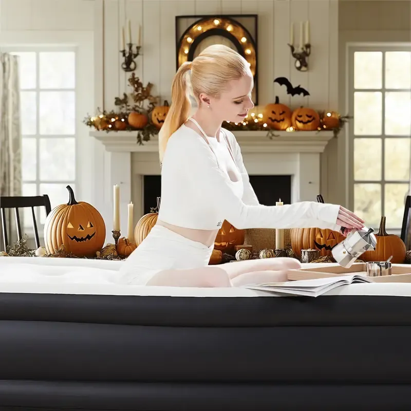 Matelas pneumatique gonflable avec pompe intégrée haute capacité, double hauteur, réglable et fond antidérapant.