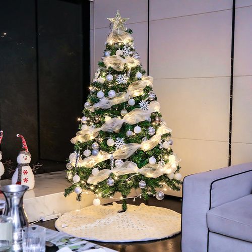 Christmas tree, Christmas decorations