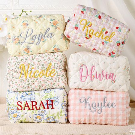 🌸 Personalized Floral Embroidered Makeup Bag – Custom Name Cosmetic Pouch
