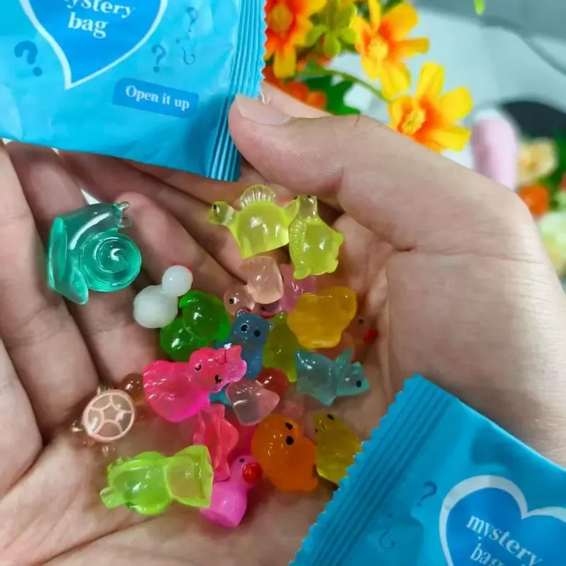 Glow-in-the-dark Miniature Animal Resin Ornaments