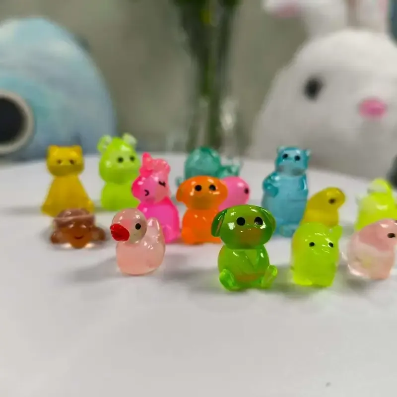 Glow-in-the-dark Miniature Animal Resin Ornaments
