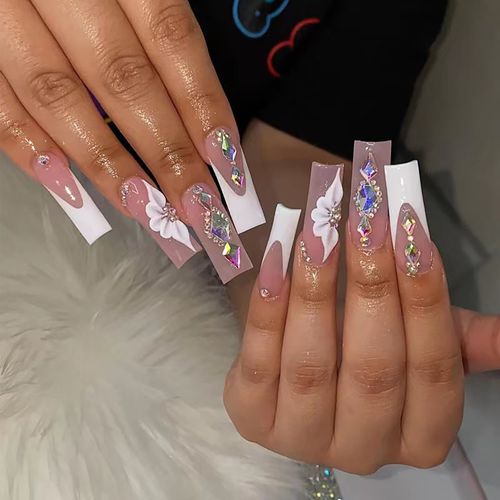 🔥🔥🔥Conjunto de unhas de flores tridimensionais francesas---Adequado para todas as unhas