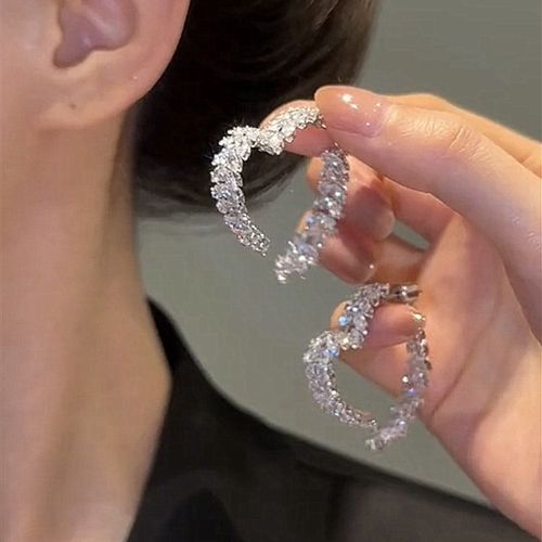 Light luxury style with zircon inlay, wearing earrings in front and back of wheat ears