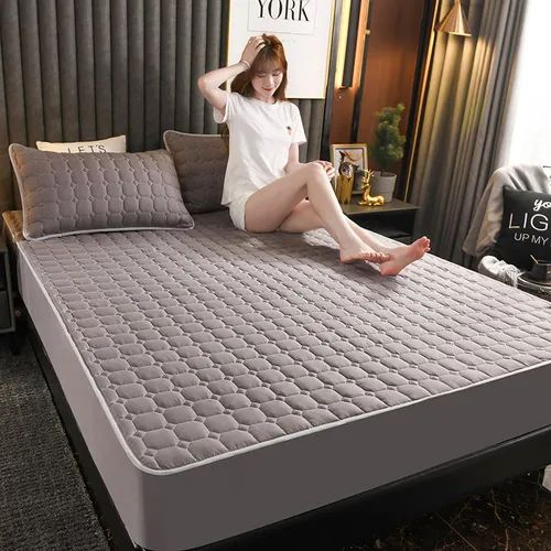Fleece mattress cover
