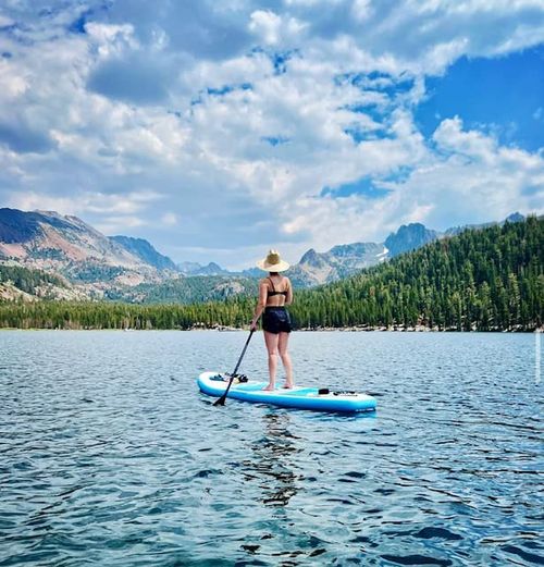 Inflatable stand-up paddleboard
