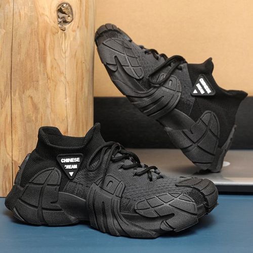Versatile sports shoes