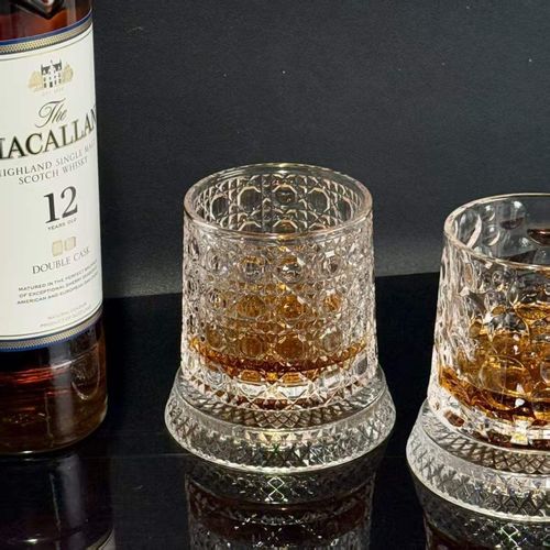 Light-up wine glass