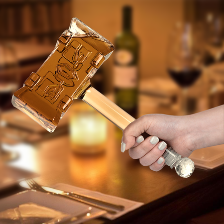 🔨 Bicchiere di Vino in Vetro Alta Borsoglass 3D Rappresentazione Martello - Divisore di Whiskey per Bar 🥃