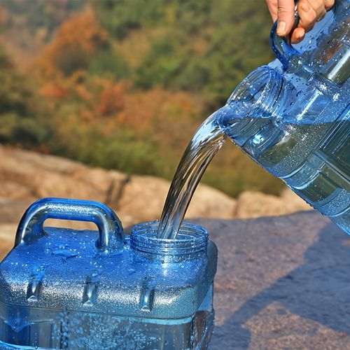 Water storage tank
