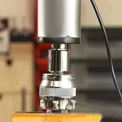 Furadeira Elétrica Soquete Universal Mágico