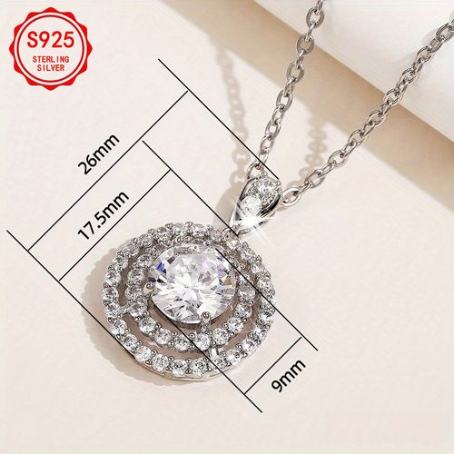 2-carat round pendant necklace, suitable for wedding banquets, major festivals and other formal events as an accessory.
