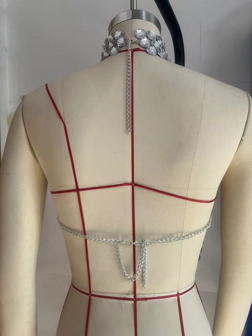 Best-selling fashionable diamond necklace, dance party chest chain, body chain real photo shoot