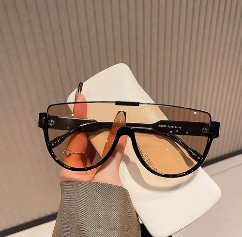 Summer Trendy Shield Frame Thin Stylish Glasses Trends for Women