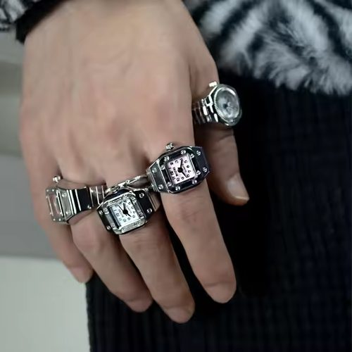 BOZHI Ring Watch💍⏰ Black round ring watch with elastic strap and quartz dial (buy black round and get yellow square for free) buy one get one free