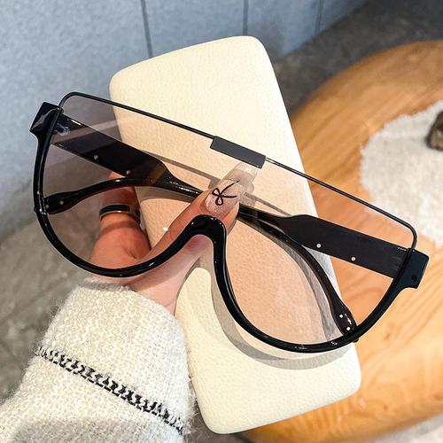 Summer Trendy Shield Frame Thin Stylish Glasses Trends for Women
