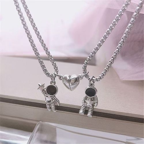 💑💎 Couple Necklace Set – Buy 1 Get 1 FREE (2 Pieces)