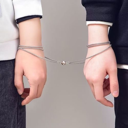 💑💎 Couple Necklace Set – Buy 1 Get 1 FREE (2 Pieces)