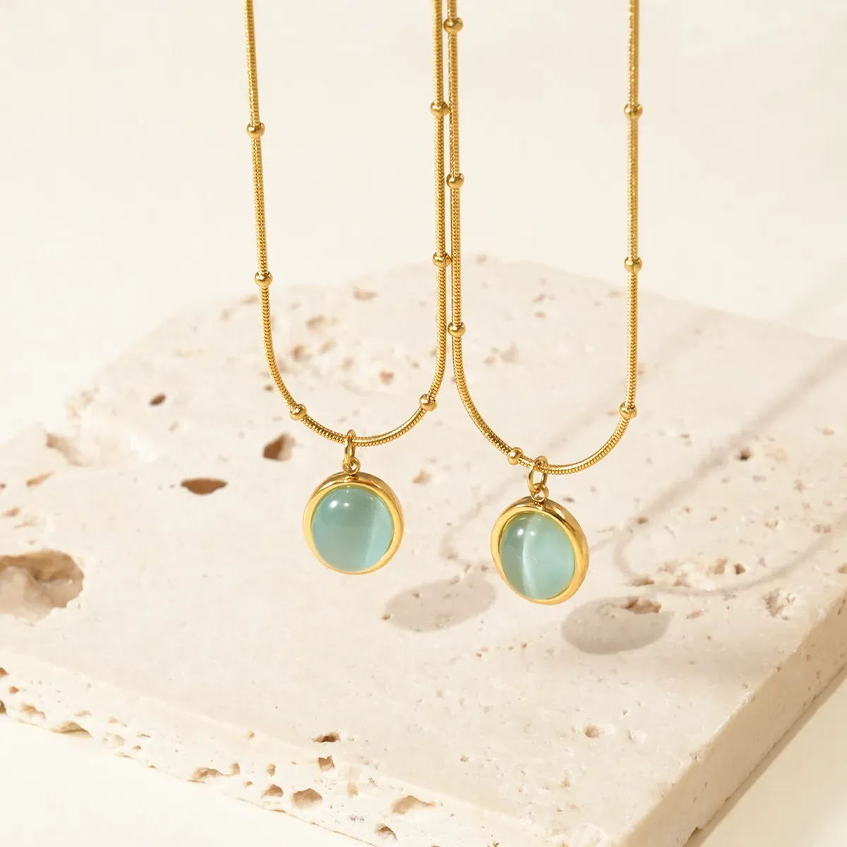 ✨18K Gold Cat s Eye Choker Necklace ✨ 🔮 Hypnotic Oval Pendant | French Vintage Style | Titanium Steel