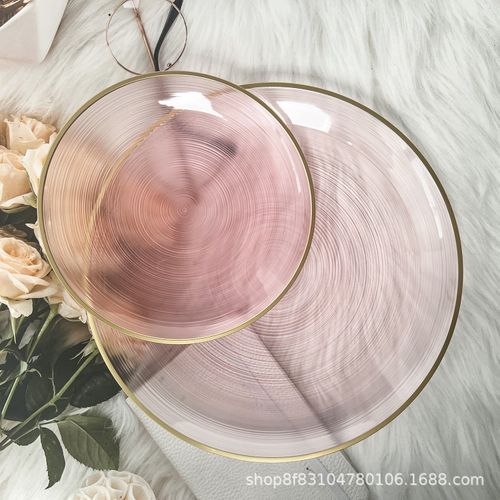 Disposable plastic dinner plates new style plates for gatherings, parties and celebrationsDisposable plastic dinner plates new style plates for gatherings, parties and celebrations