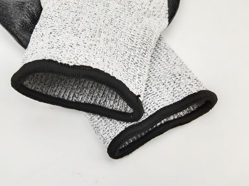 Wear-resistant gloves