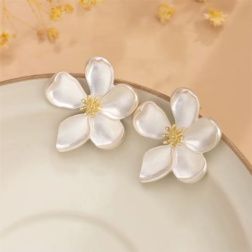 Elegant Simple Gold Plated Punk Five Leaf Flower Stud Earrings for Women for Weddings and Bridal Y2K Accessories Gift ES094