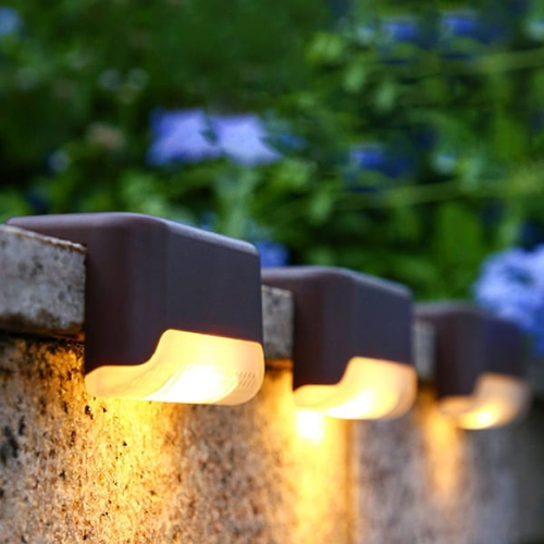 🎄 Solar Deck Lights, Automatic On or Off 💡 (Set of 10)