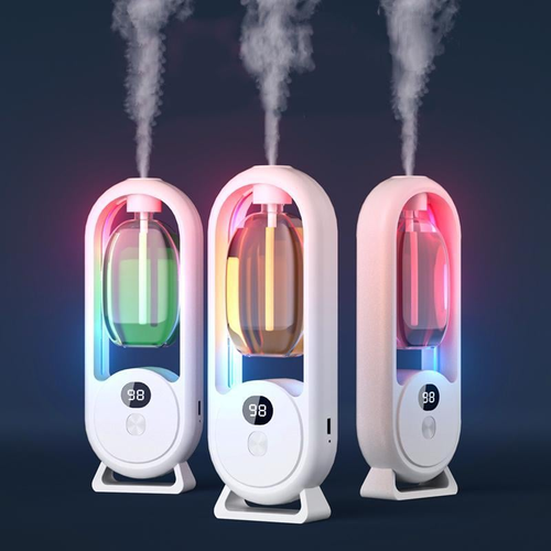🌸 USB-powered aromatherapy diffuser with light ✨ Comes with a free bottle of Hilton perfume