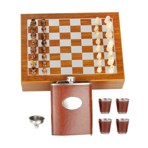 1 Set, 2-In-1 Chess And Flask Set, Portable Brown Leather Hip Flask with 4 Cups And Funnel, Metal, Travel-Friendly, Gift Box Packaging, Party Packs