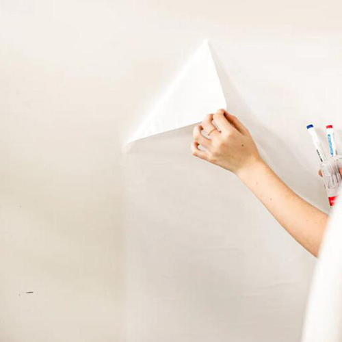 Large electrostatic whiteboard sheet washable surface compatible with whiteboard markers and erasers (60cm x 10m).