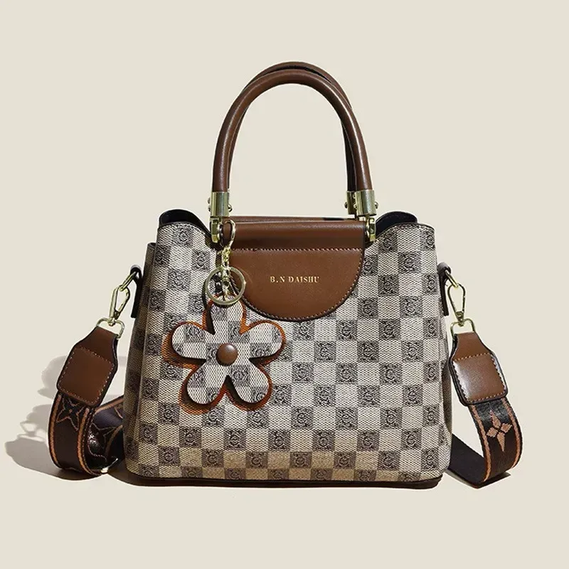 Retro Printed Women's Handbag Fashion Commuter Large Capacity Tote Bag Versatile Multi-layer Shoulder Crossbody Bag 17 sales