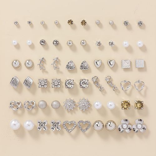 1 set of 30 pairs of fashionable alloy heart-shaped imitation pearl letter earrings set