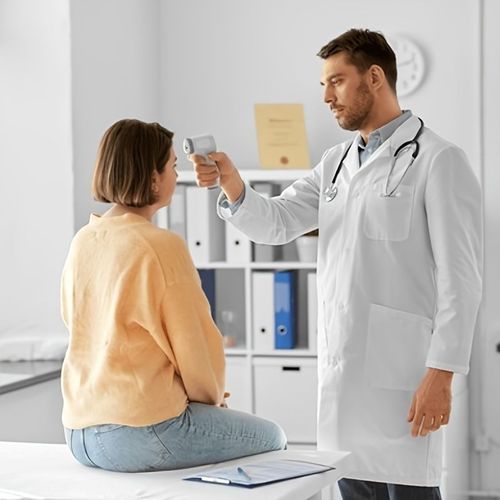 Fast and accurate non-contact digital thermometer for mothers and babies with fever alarm