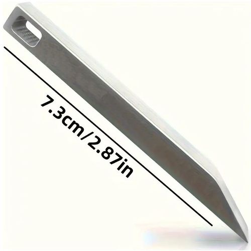 Portable heavy-duty crowbar keychain multi-function crowbar household portable crowbar self-defense bottle opener box opener